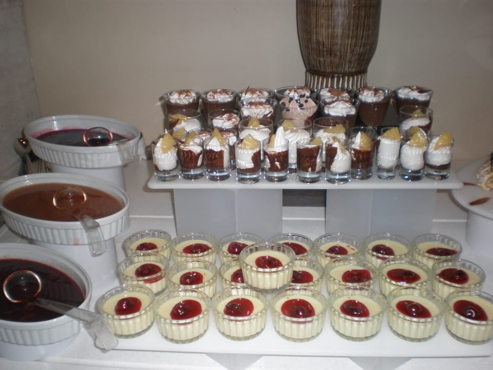 Dessert Melas Lara Hotel