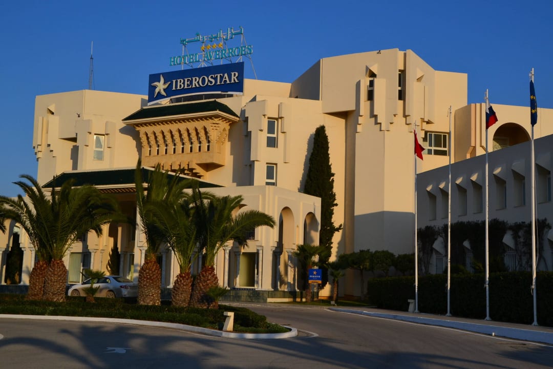 Eingang zum Hotel Iberostar Waves Averroes