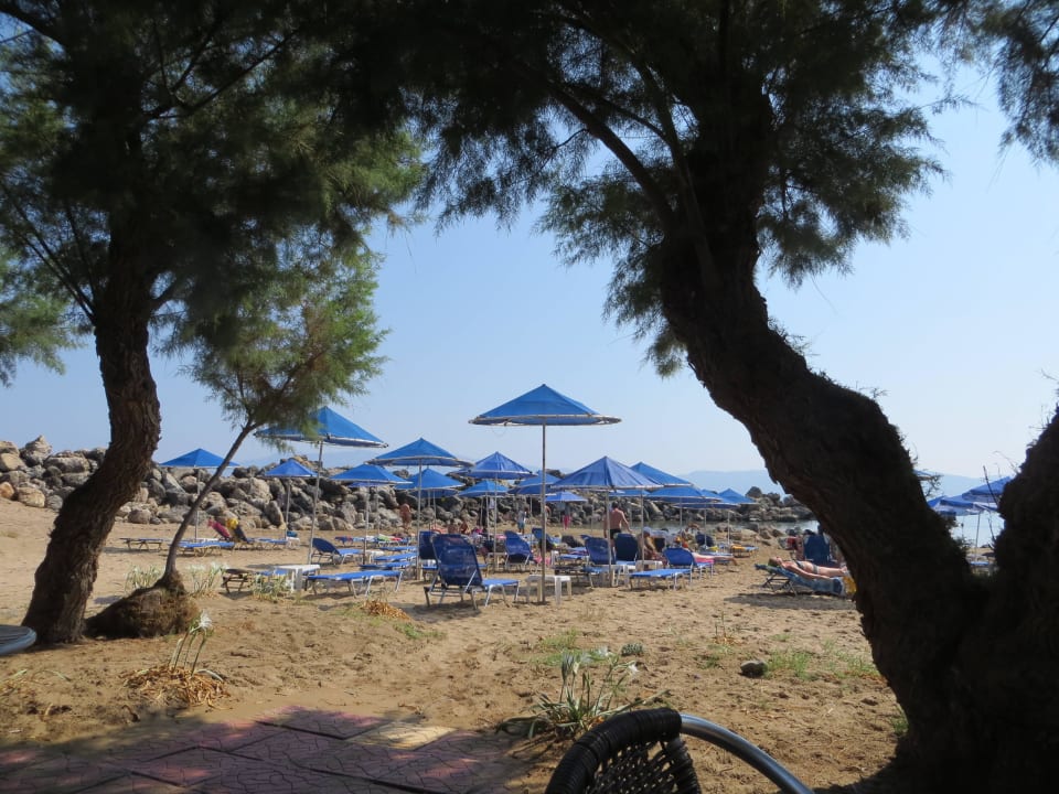 Blick von der Strandtaverne Elena Beach Hotel