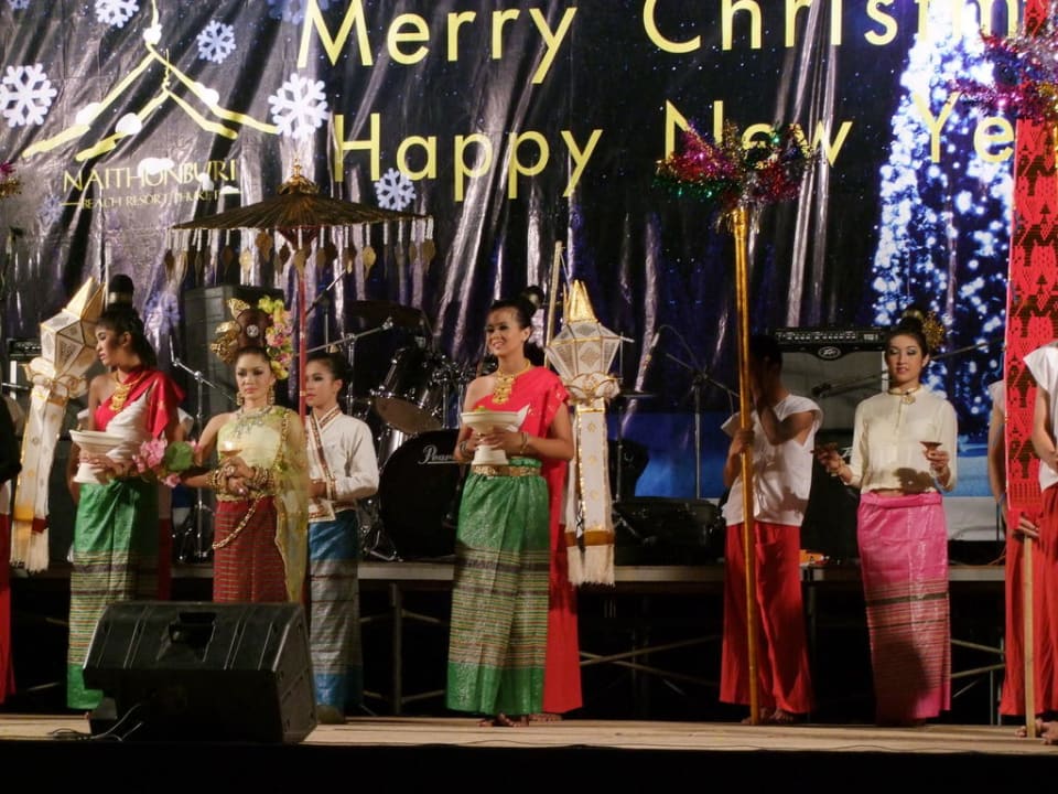 Silvestershow 2009 im Naithonburi Hotel Naithonburi Beach Resort