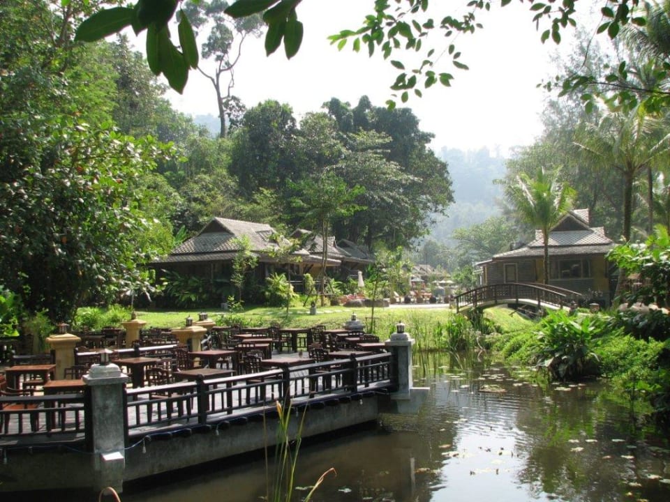 Taras "restauracji głównej" Moracea by Khao Lak Resort