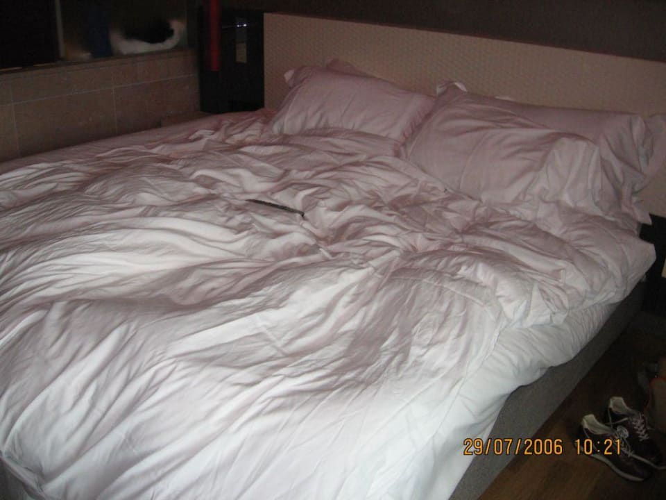 Das Bett Sofitel Munich Bayerpost Hotel