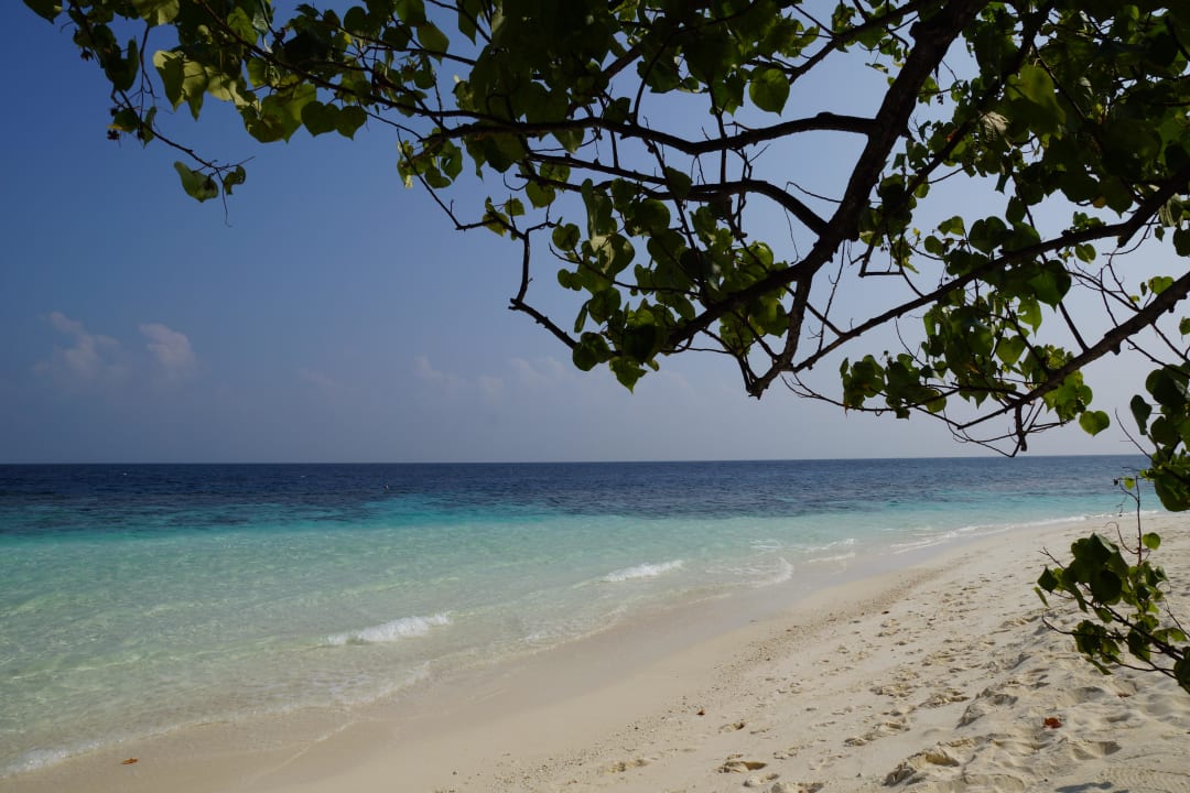 Strand Mirihi Island Resort