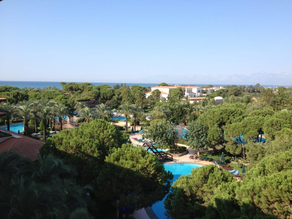 Вид из номера на бассейны IC Hotels Green Palace