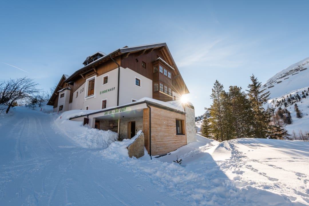 Außenansicht Apparthotel Zirbenhof