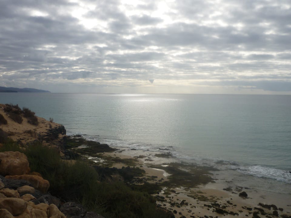 Wunderschöne Aussicht auf dem Weg zum Strabd R2 Pajara Beach