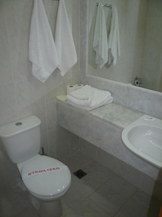 Bad Neubau Hotel Tigaki Beach