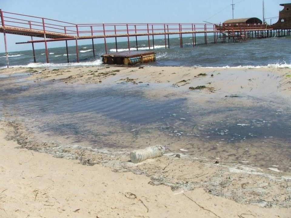 Trochę wiatru, fal i no proszę-nowy widok na plażę Alassio Hotel and Thalasso