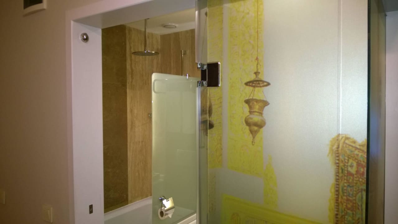 Azade Premier, Istanbul Triton Hotel