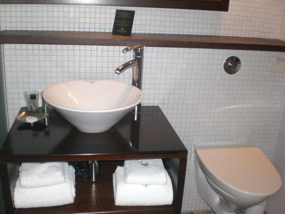 Bad Bungalow Langley Resort Hotel Fort Royal