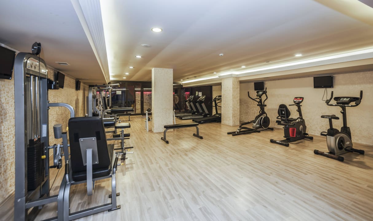 FITNESS Tac Premier Hotel & Spa