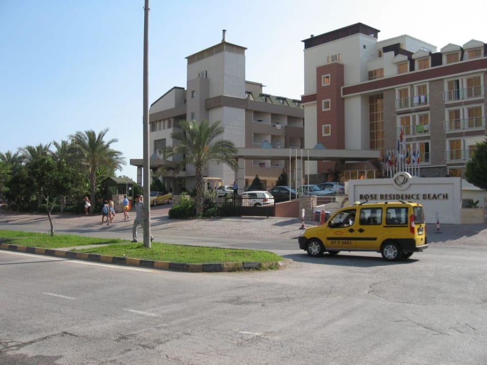 Blick über die Strasse Armas Gül Beach