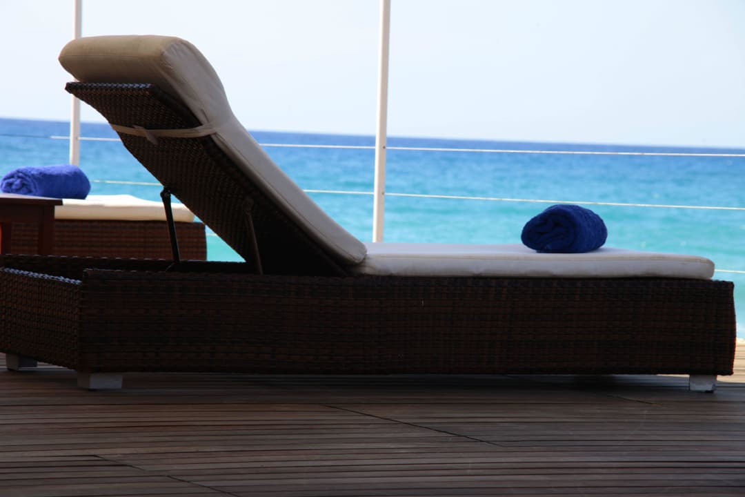 Solarium Cap Vermell Beach Hotel