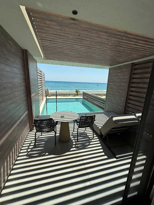 Pool Mosay All Suite Hotel