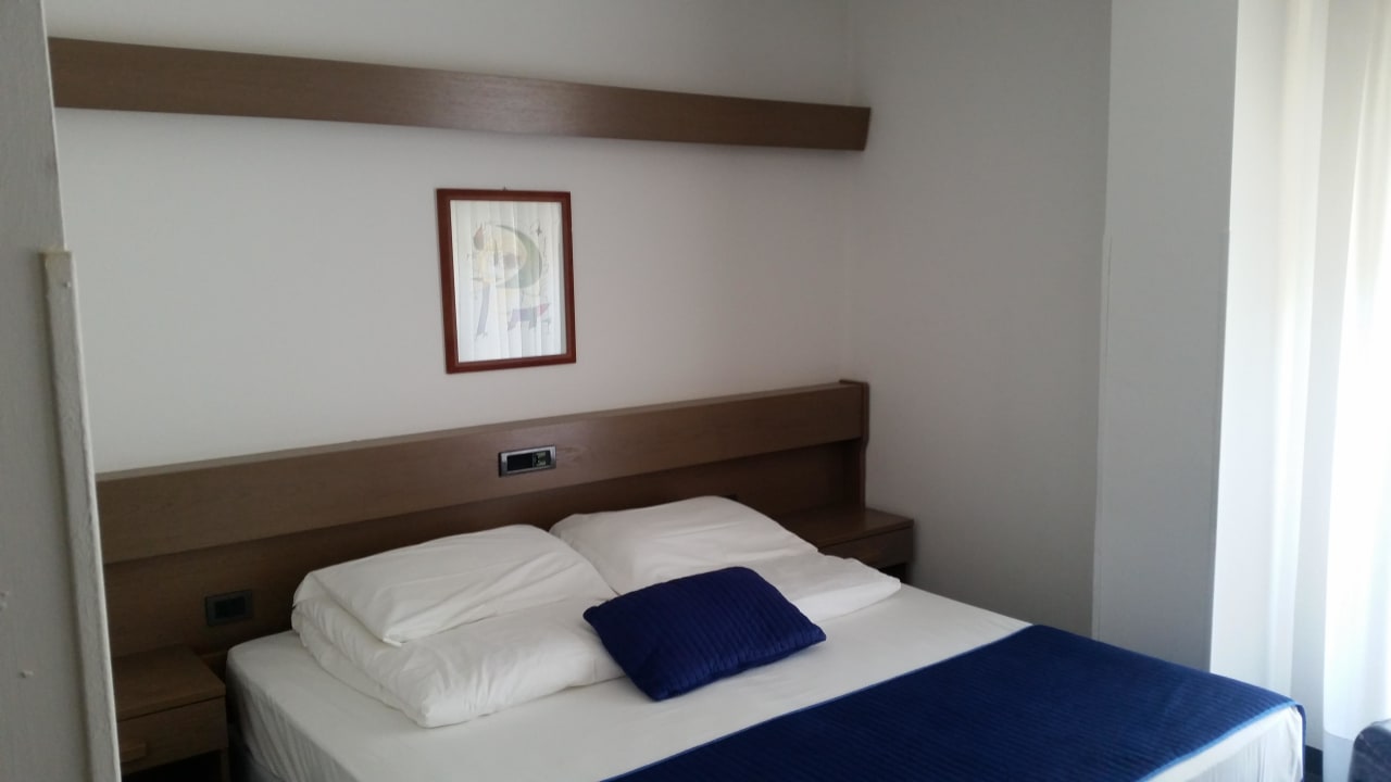 Das gemütliche und große Bett GoTì Hotel