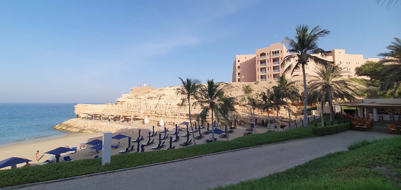 Strand Shangri-La Al Husn Resort & Spa