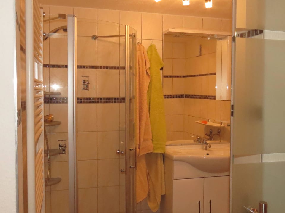 Bad des Ferienhauses Ferienwohnung Genetzkie