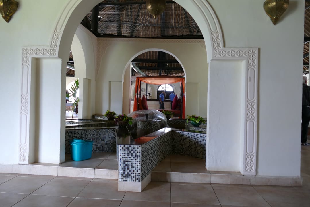 Lobby Neptune Village Beach Resort & Spa