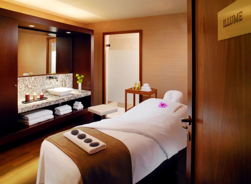 Shine Spa Massage Room Sheraton Bratislava Hotel Bratislava 7749