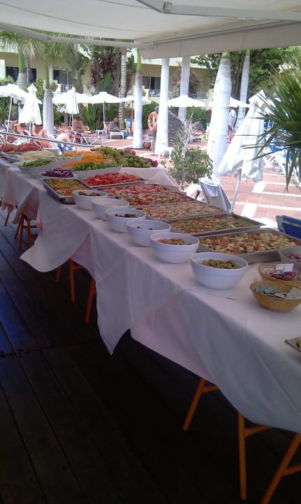 Salatbüffet R2 BUGANVILLA Hotel & Spa