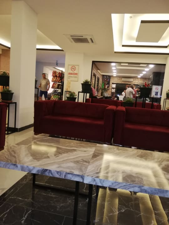 Lobby Hotel Aslan City Kleopatra