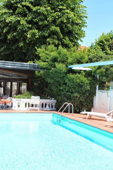 Hotel Apis Rimini Vacanze Holiday Urlaub Hotel Apis
