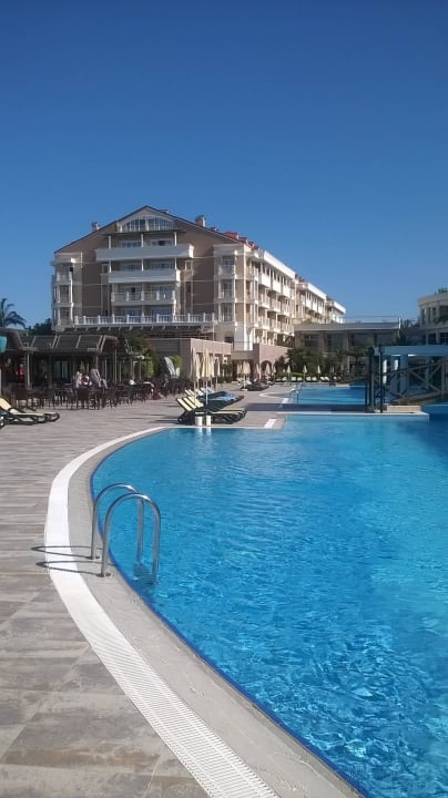 Blick auf das Hotel Trendy Aspendos Beach Hotel