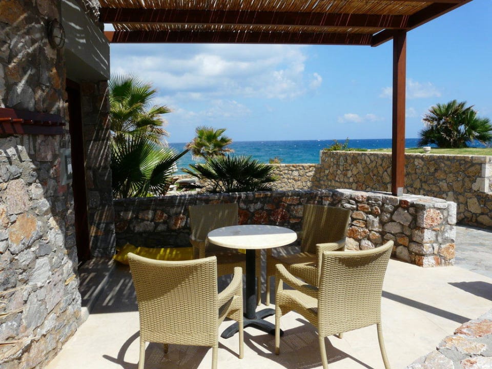 Ausblick von unserer Terrasse Ikaros Beach Luxury Resort & Spa - Adults Only
