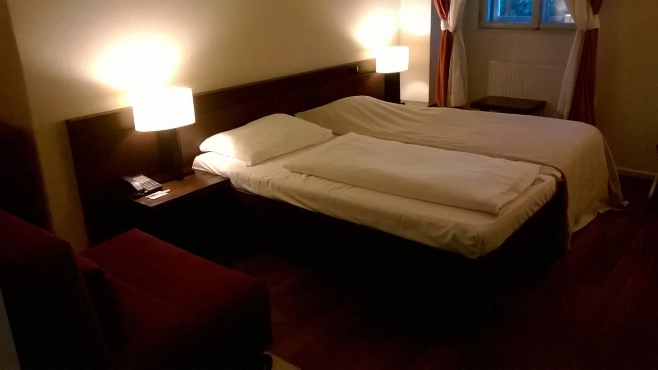 Pokój - "część sypialniana" Das Schloss an der Eisenstrasse