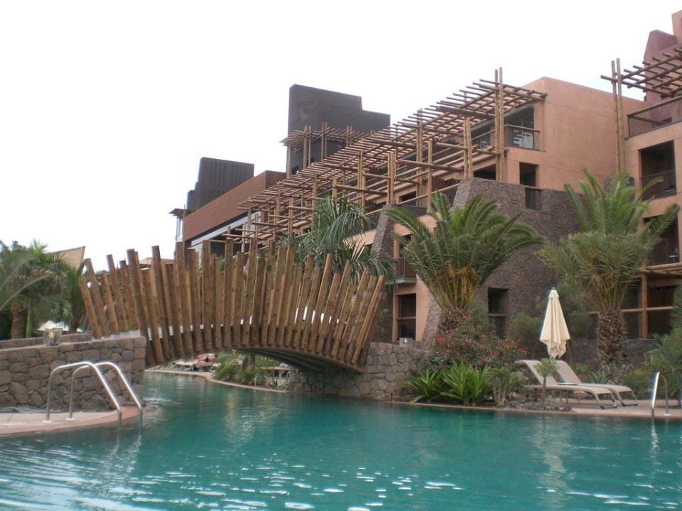 Rundpool Lopesan Baobab Resort