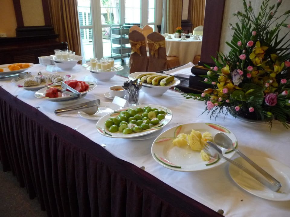 Frische-Obst-Angebot zum Frühstück Hotel Saigon-Dalat