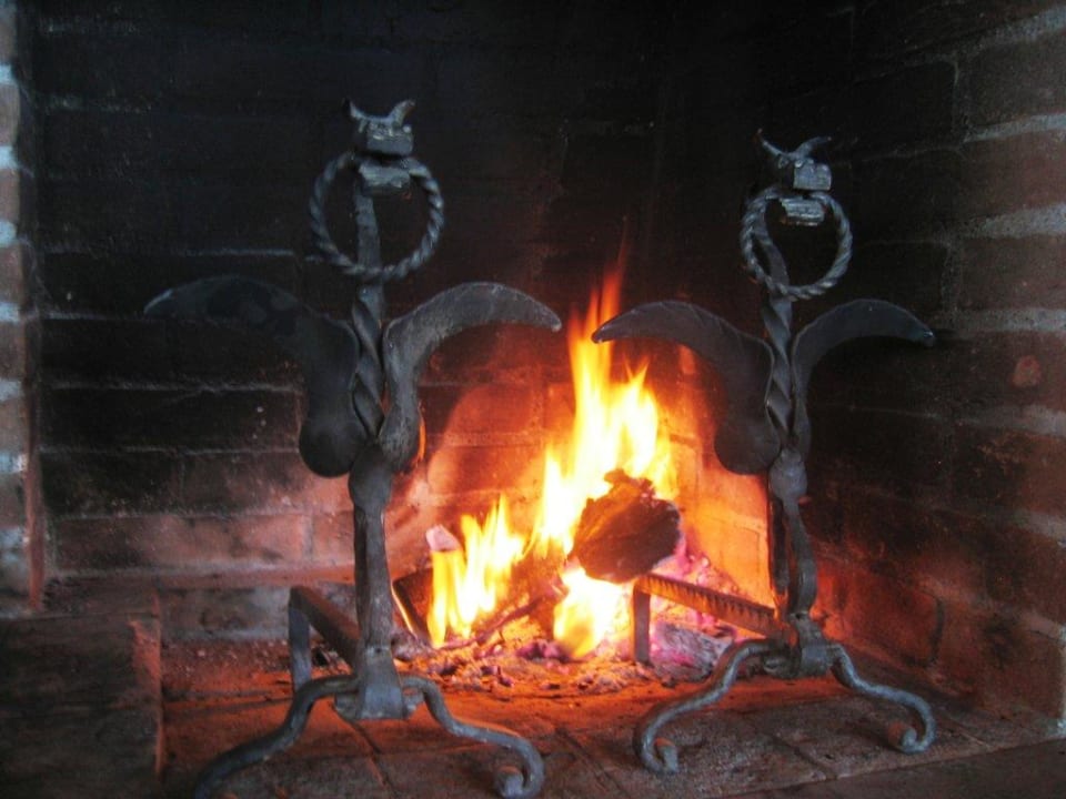 Knisterndes Kaminfeuer Mountain Chalet Pra Ronch