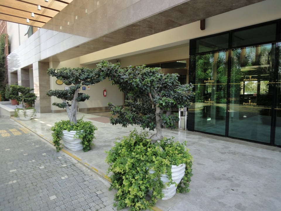 Eingangsbereich Port Side Resort Hotel