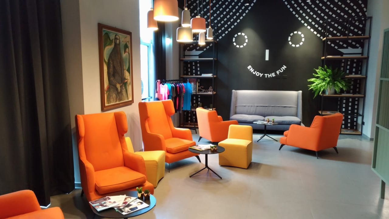 Lobby The Poet Hotel