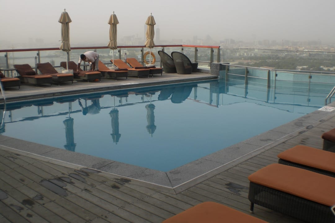 Pool auf der 15.Etage Golden Sands Hotel Creek
