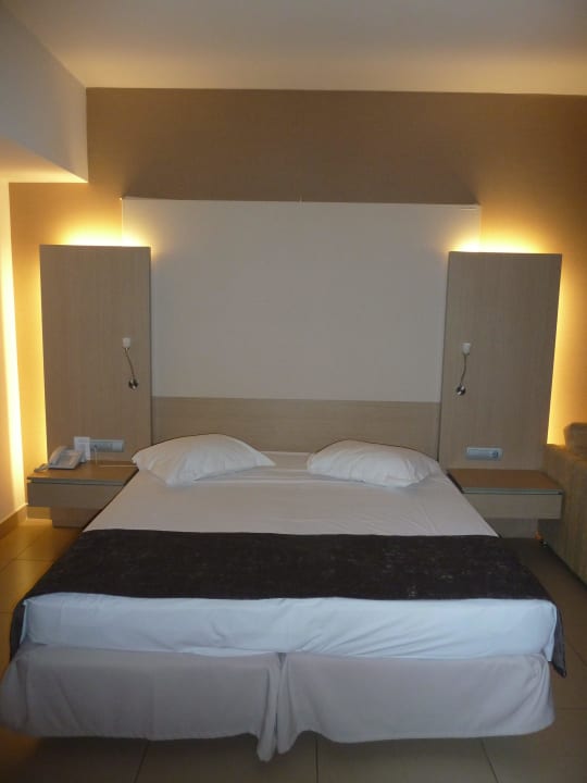 Tolle grosse Zimmer Atlantica Mikri Poli Crete