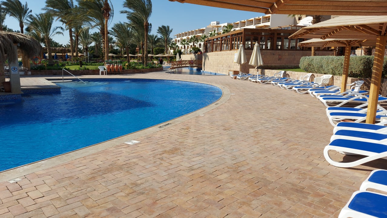 Pool Fort Arabesque Resort, Spa & Villas