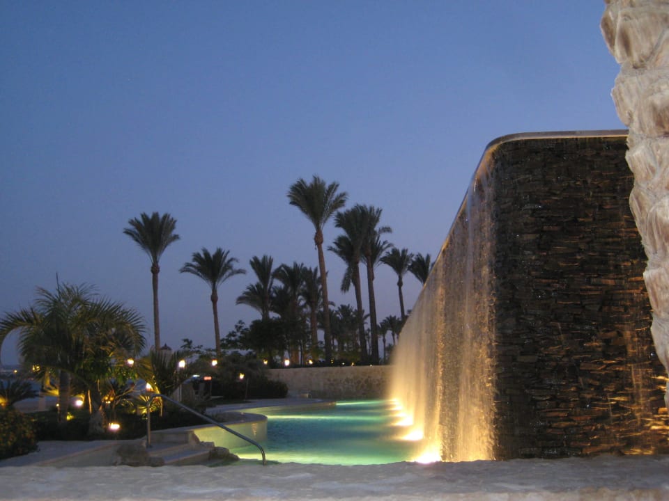 Anlage bei Nacht Makadi Spa - Adults only