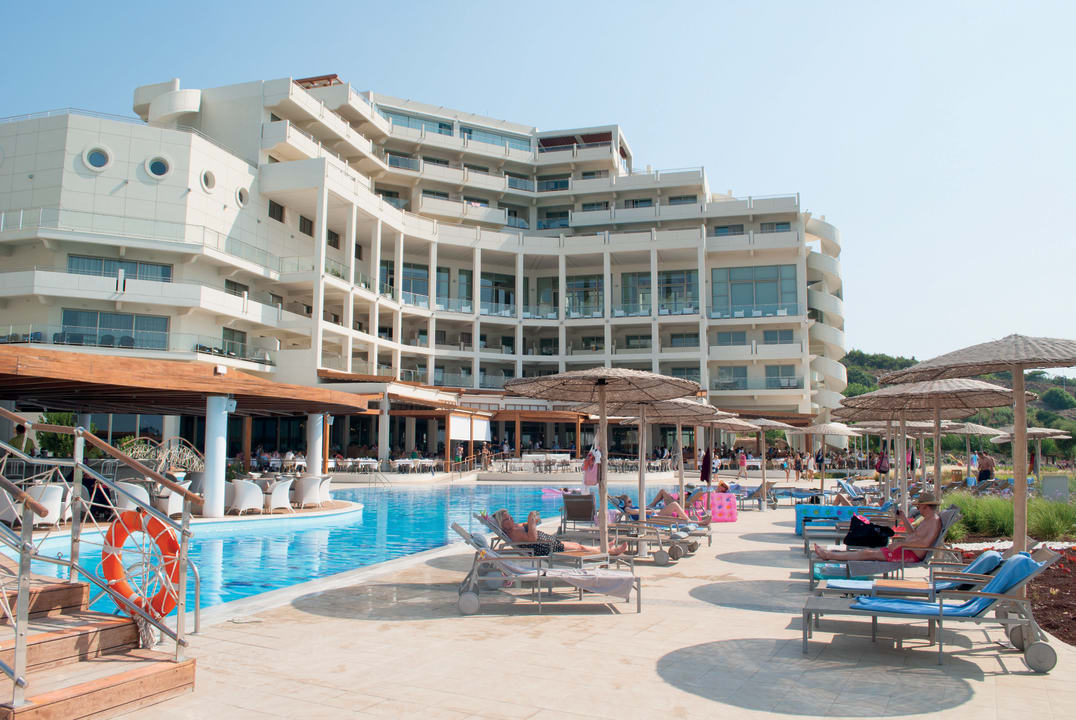 Poolanlage Elysium Resort & Spa Hotel