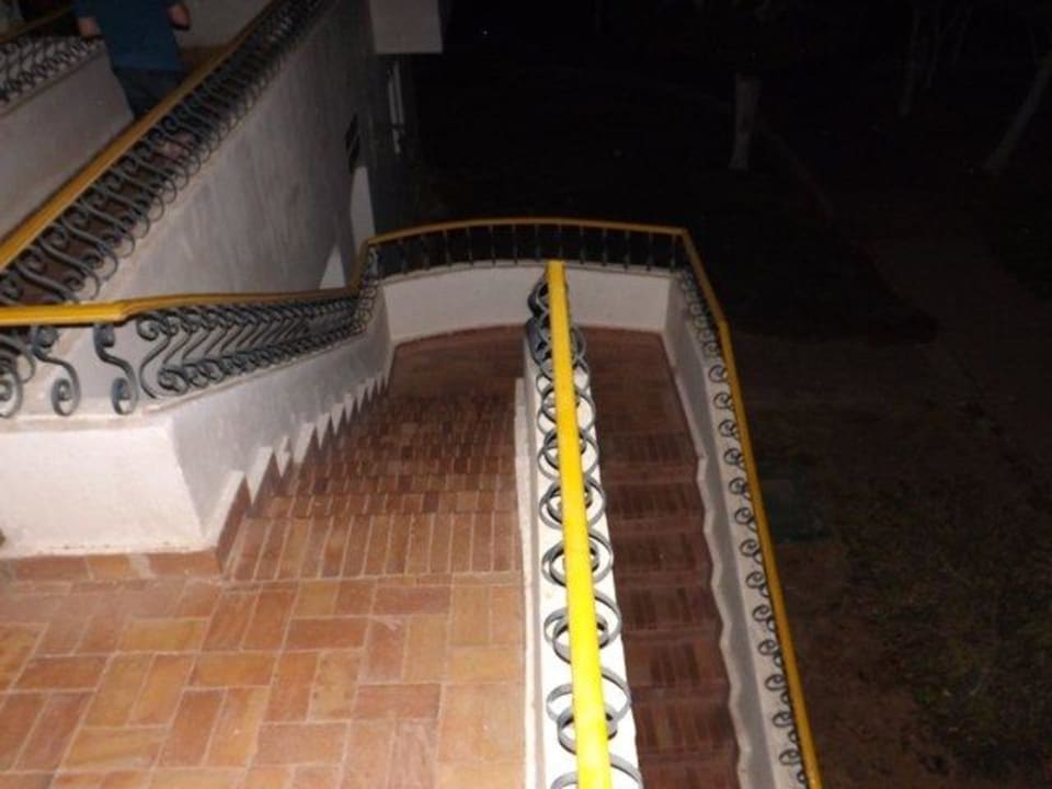 Ohne Beleuchtung Ohne Licht nichts zu sehen  Lotus Bay Beach Resort