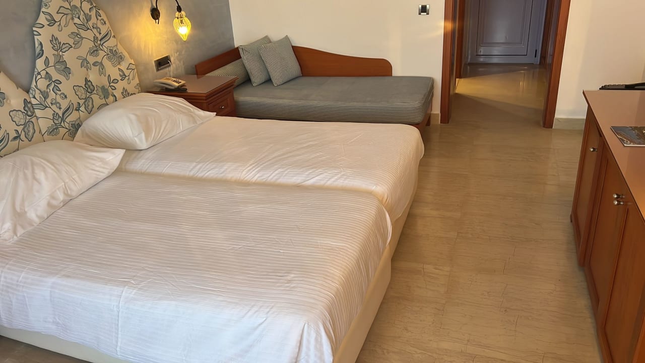 Zimmer Hotel Serita Beach