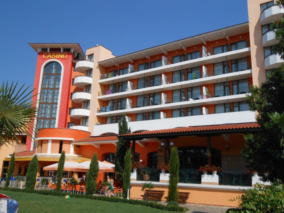 Außenansicht des Hotels Hotel Hrizantema