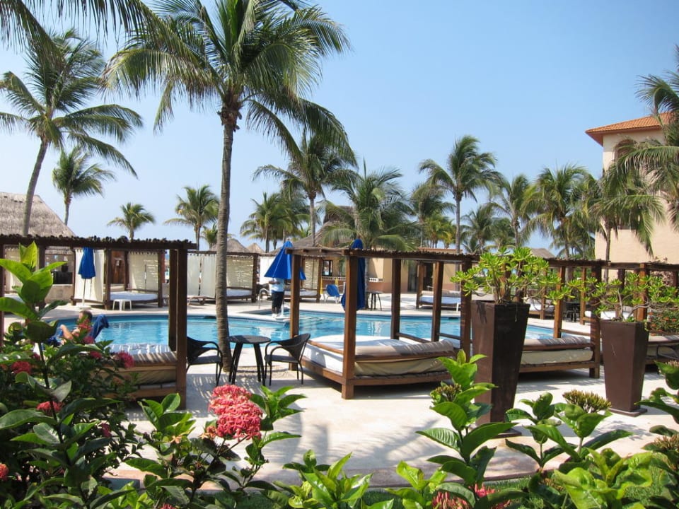 Royal-Bereich am Pool Sandos Playacar Select Club Adults only - All Inclusive