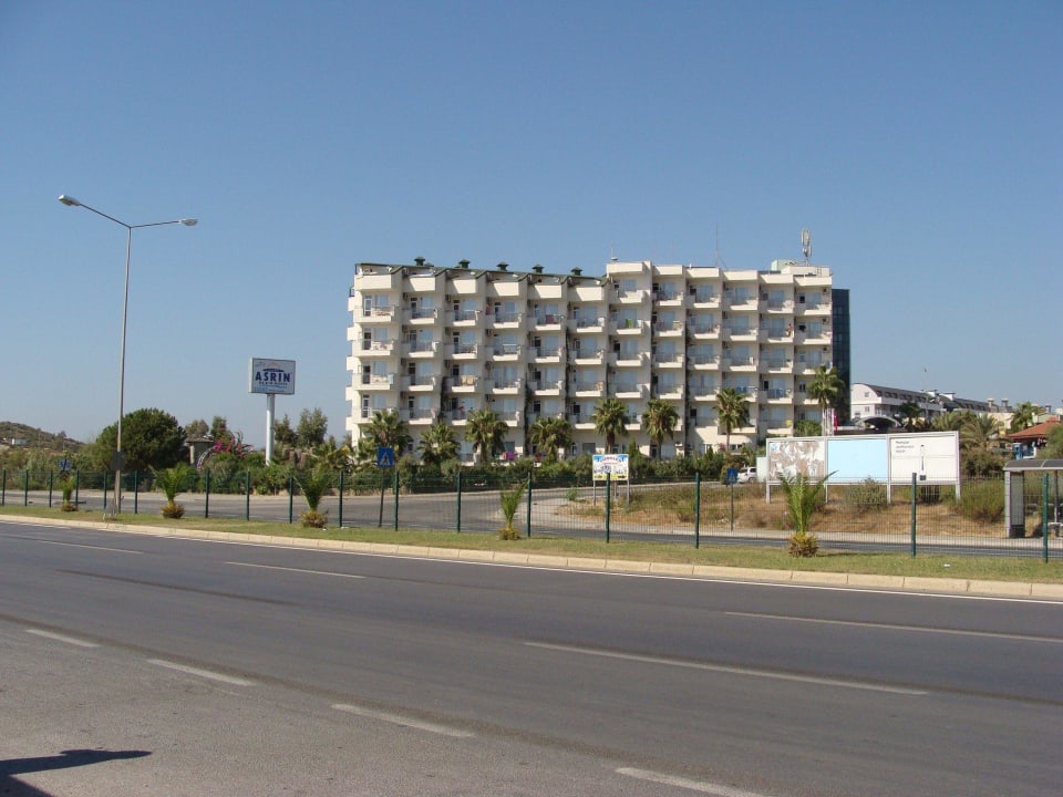 Pohled na hotel Hotel Asrin Beach