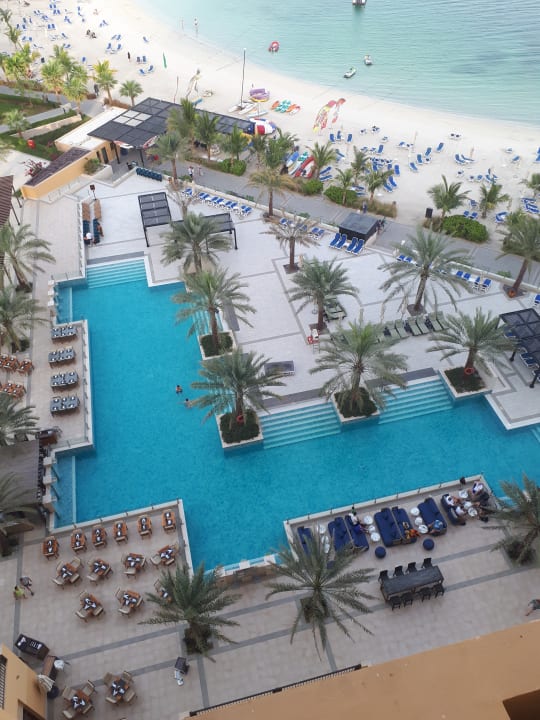 Ausblick aus der 5.Etage DoubleTree by Hilton Resort & Spa Marjan Island