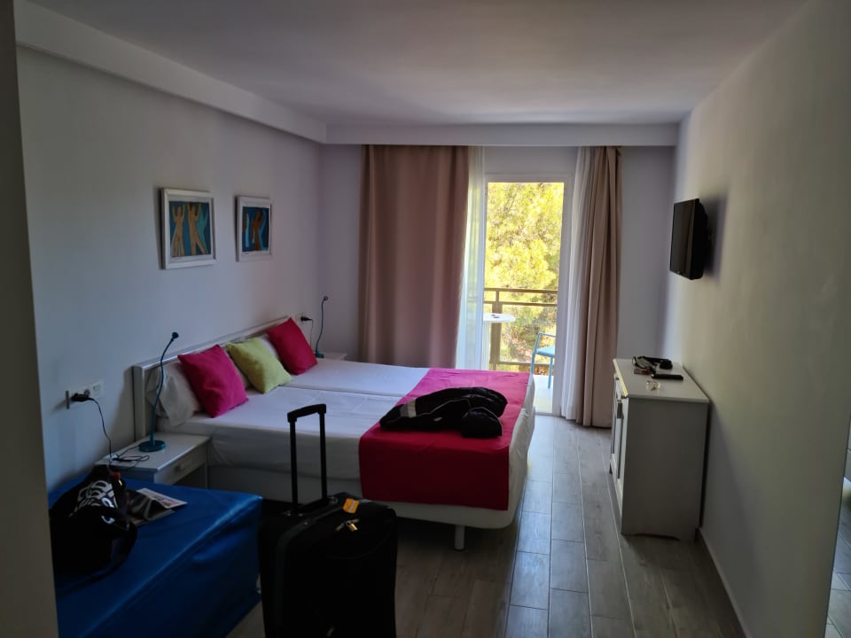 Zimmer Guya Wave Hotel