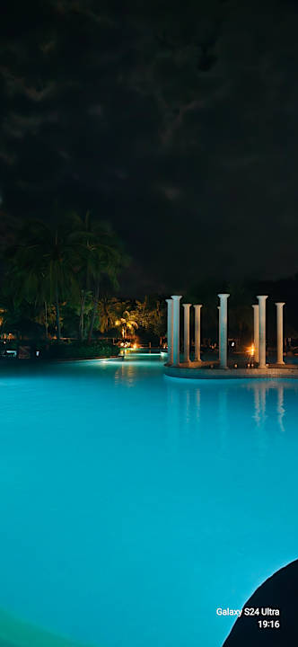 Pool Iberostar Waves Paraiso del Mar