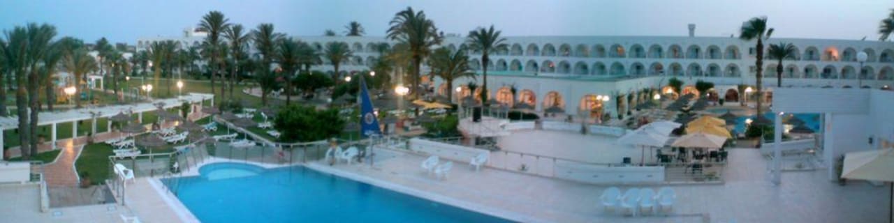 Hotel und oberer Pool El Mehdi Beach Resort