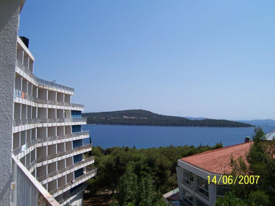 Widok z pokoju na 6 piętrze. Medena Hotel