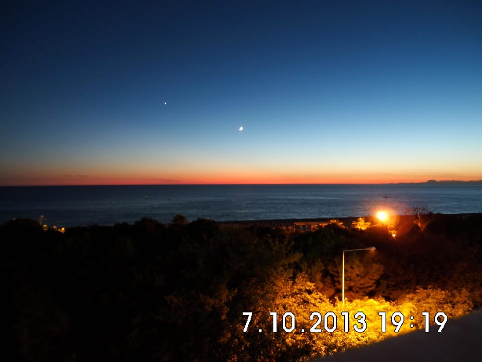 Kurz nach dem Sonnenuntergang Hatipoglu Beach Hotel